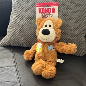NWT Kong Wild Knots Squeaky Besr